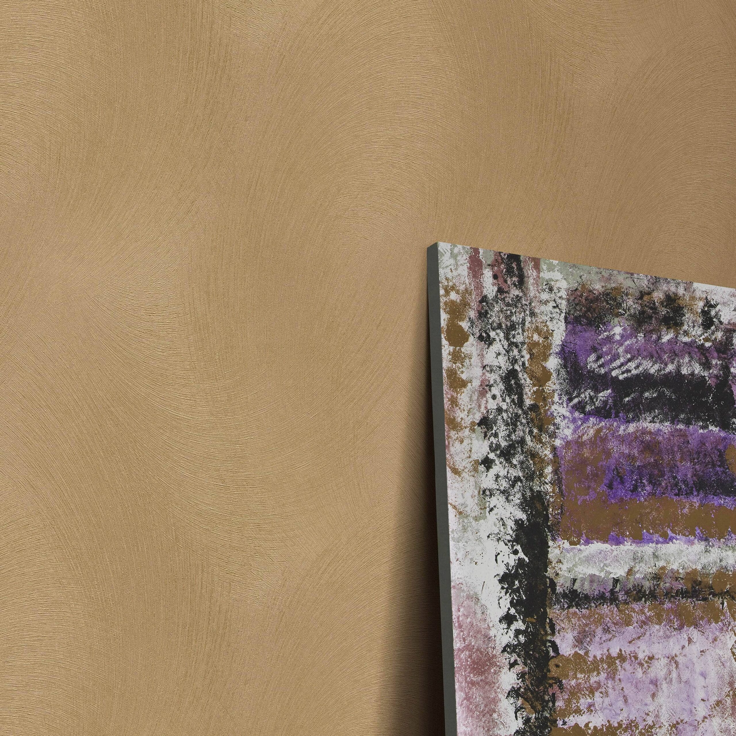 Marliam Graphic Gold Wallpaper – Stylish B46 Modern Wall Design - Image 2